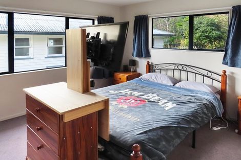 Photo of property in 30 Plateau Road, Te Marua, Upper Hutt, 5018