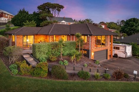 Photo of property in 2 Foothills Lane, Glen Eden, Auckland, 0602