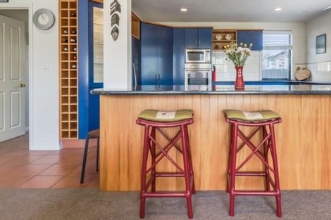 Photo of property in 10a Oceanbeach Road, Mount Maunganui, 3116