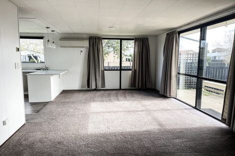 Photo of property in 18 Garland Drive, St Andrews, Hamilton, 3200