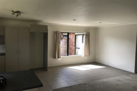 Photo of property in 128 Settlement Road, Papakura, 2110