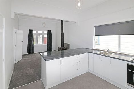 Photo of property in 11 Empire Street, Dannevirke, 4930