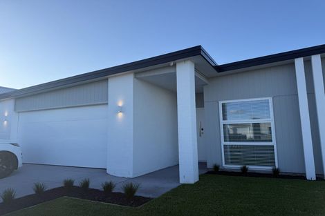 Photo of property in 51 Empire Crescent, Papamoa, 3118