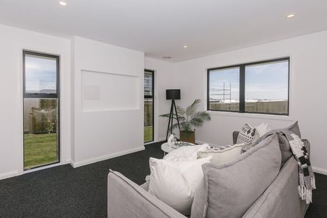 Photo of property in 5 Corsica Court, Fitzherbert, Palmerston North, 4410