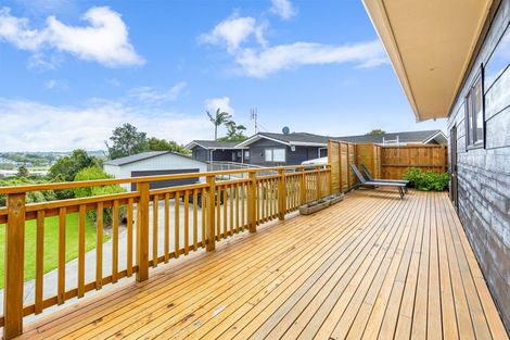 Photo of property in 15 Jelas Road, Red Beach, 0932