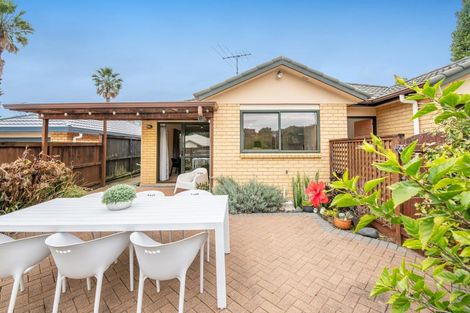 Photo of property in 4 Red Hibiscus Road, Stanmore Bay, Whangaparaoa, 0932