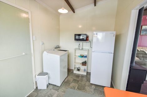 Photo of property in 32 Black Peak Road, Omarama, 9412