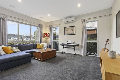 Photo of property in 12 Kahika Grove, Huapai, Kumeu, 0810