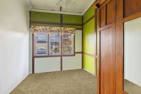 Photo of property in 11 Moeller Street, Taradale, Napier, 4112