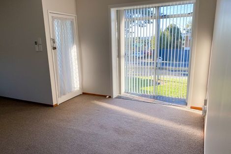 Photo of property in 1/118 Waimumu Road, Massey, Auckland, 0614