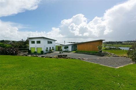 Photo of property in 1408b Devon Road, Brixton, Waitara, 4382