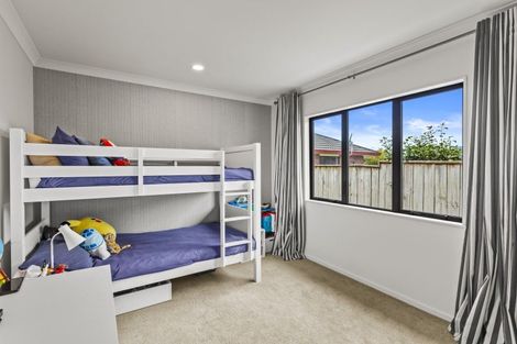 Photo of property in 28 Cottonwood Close, Paraparaumu Beach, Paraparaumu, 5032