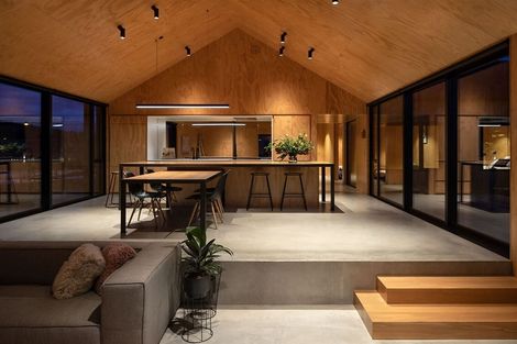 Photo of property in 12 Avalanche Place, Wanaka, 9305