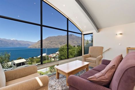 Photo of property in 3 Caples Place, Fernhill, Queenstown, 9300