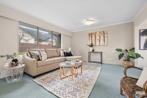 Photo of property in 3/45 Whites Line West, Woburn, Lower Hutt, 5010