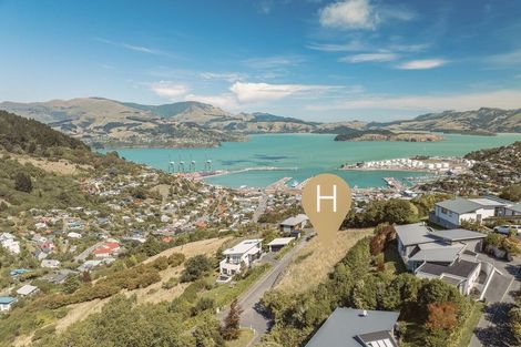 Photo of property in 11 Hyllton Heights, Lyttelton, 8082