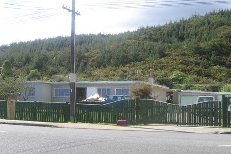 Photo of property in 65 George Street, Hikurangi, 0114