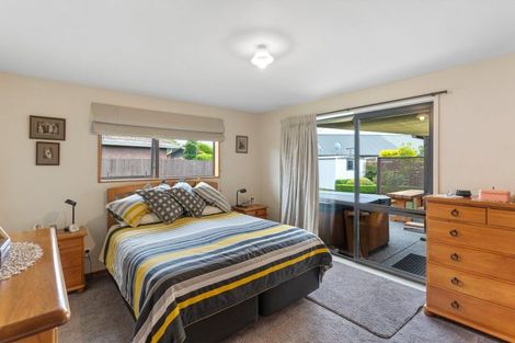 Photo of property in 21 Peebles Drive, Hei Hei, Christchurch, 8042
