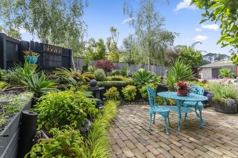 Photo of property in 60 View Ridge Drive, Ranui, Auckland, 0612