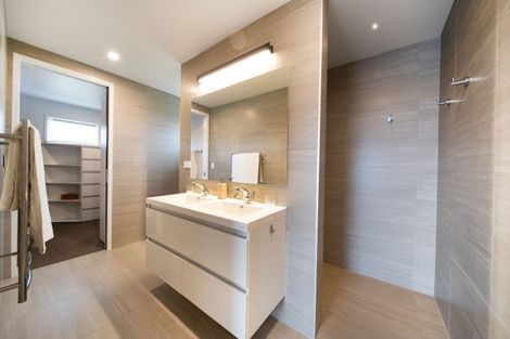 Photo of property in 14 Mariners Haven, One Tree Point, 0118