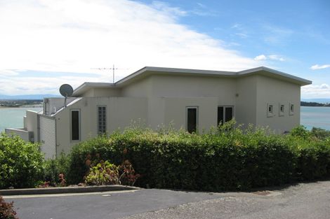 Photo of property in 29 Balmoral Lane, Redcliffs, Christchurch, 8081