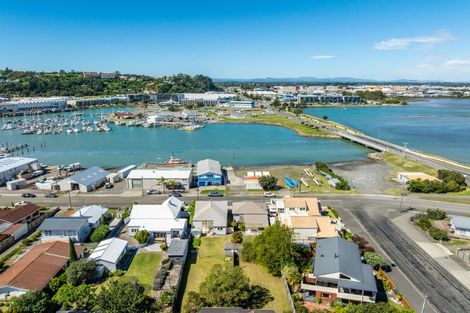 Photo of property in 13-14 Meeanee Quay, Westshore, Napier, 4110