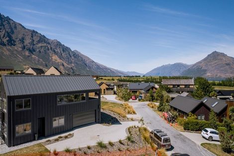 Photo of property in 3 Arran Lane, Jacks Point, Queenstown, 9371