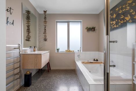 Photo of property in 2 Castleton Drive, Rolleston, 7615