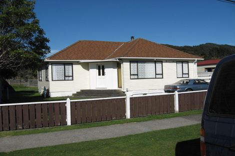 Photo of property in 6 Best Street, Wainuiomata, Lower Hutt, 5014
