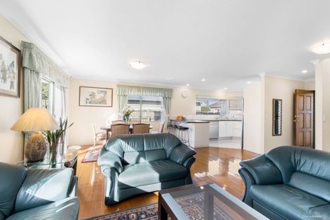 Photo of property in 3a Waiohua Road, Greenlane, Auckland, 1061