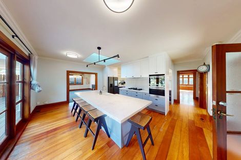 Photo of property in 10 Saint Johns Avenue, Palmerston North, 4414