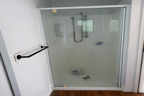 Photo of property in 44 Maui Pomare Street, Blockhouse Bay, Auckland, 0600