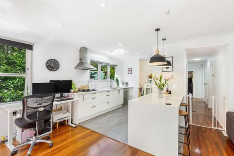 Photo of property in 307 Huia Road, Titirangi, Auckland, 0604