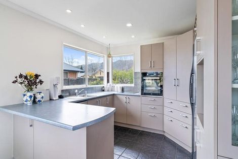 Photo of property in 7 Matthews Crescent, Cromwell, 9310