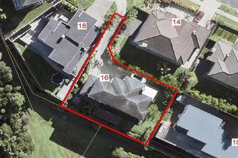 Photo of property in 16 Lakeridge Close, Northcross, Auckland, 0632