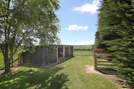 Photo of property in 225 Makara Road, Halcombe, Feilding, 4779