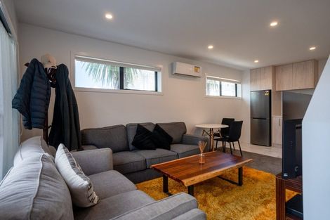 Photo of property in 2/83 Vodanovich Road, Te Atatu South, Auckland, 0610