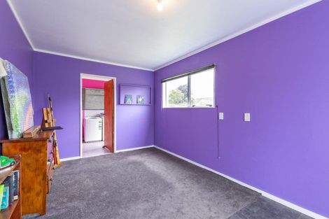 Photo of property in 90 George Street, Tuakau, 2121
