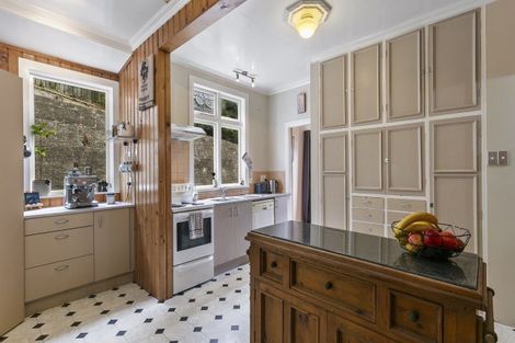 Photo of property in 133 Newlands Road, Newlands, Wellington, 6037