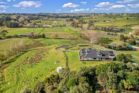 Photo of property in 384 Pine Valley Road, Dairy Flat, Silverdale, 0992