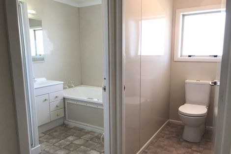 Photo of property in 5 Wilton Street, Westown, New Plymouth, 4310