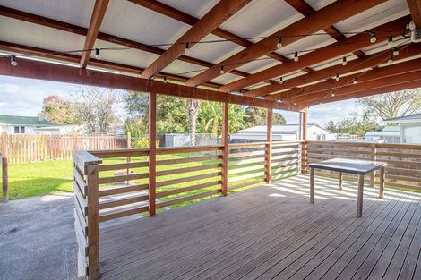 Photo of property in 99 Cargill Street, Papakura, 2110