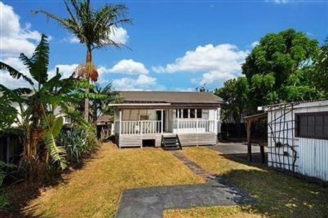 Photo of property in 41 Wairau Avenue, Avondale, Auckland, 1026