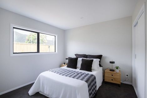 Photo of property in 124b Waiwhetu Road, Waterloo, Lower Hutt, 5011