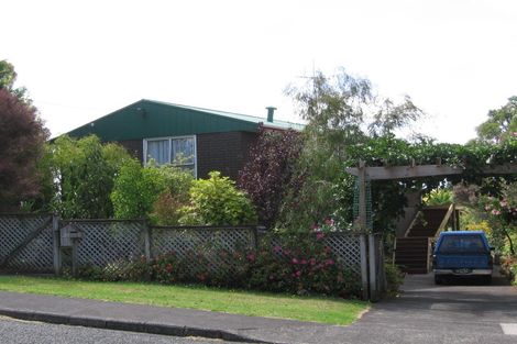Photo of property in 20 Fordham Street, Beach Haven, Auckland, 0626