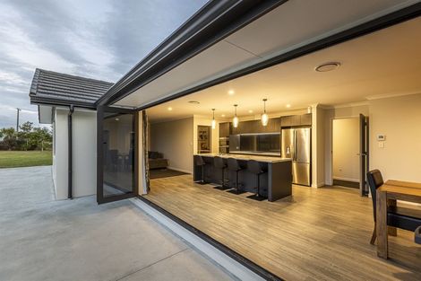 Photo of property in 7 Hartwell Drive, Kelvin Grove, Palmerston North, 4470