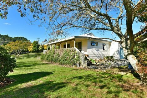 Photo of property in 1156 Peak Road, Helensville, 0875