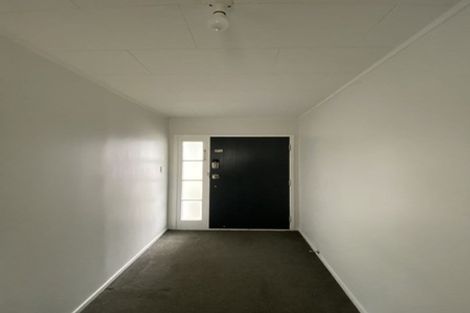 Photo of property in 32 Spinella Drive, Bayview, Auckland, 0629