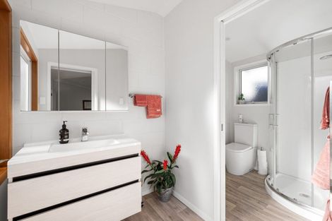 Photo of property in 185 Marine Parade, Mount Maunganui, 3116