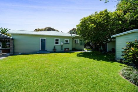 Photo of property in 54 King Street, Opunake, 4616